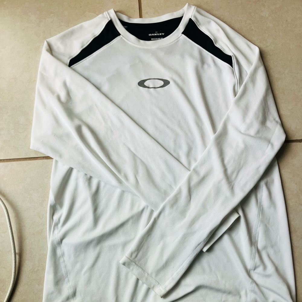 Oakley Men's White and Black Long Sleeve Tee